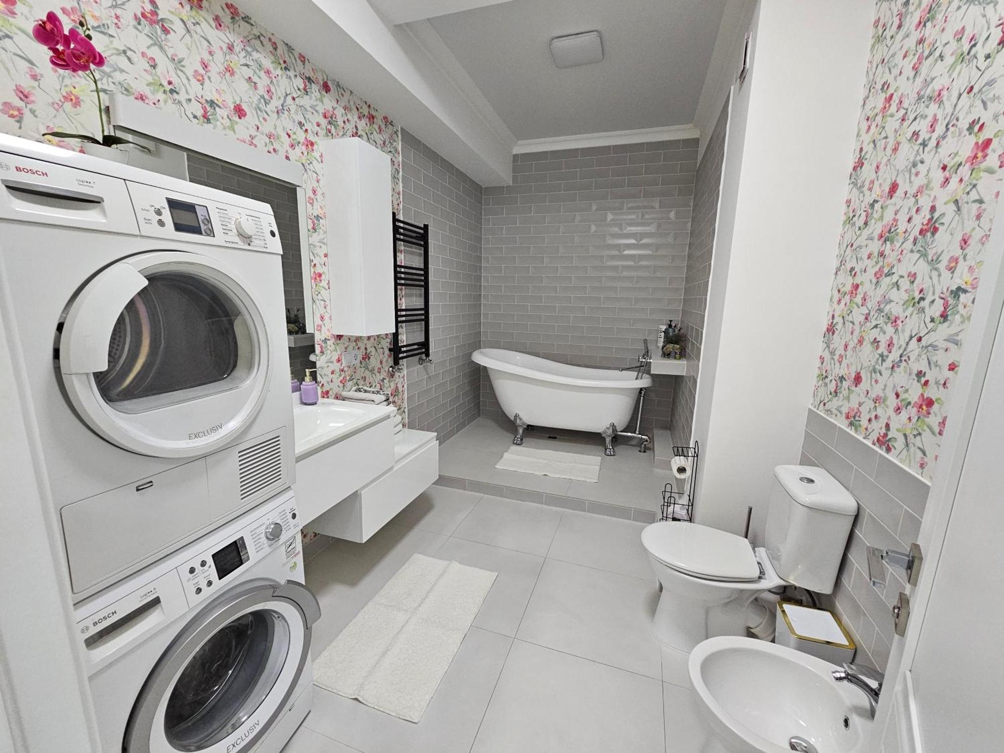 Apartament With Terras คีชีเนา ภายนอก รูปภาพ