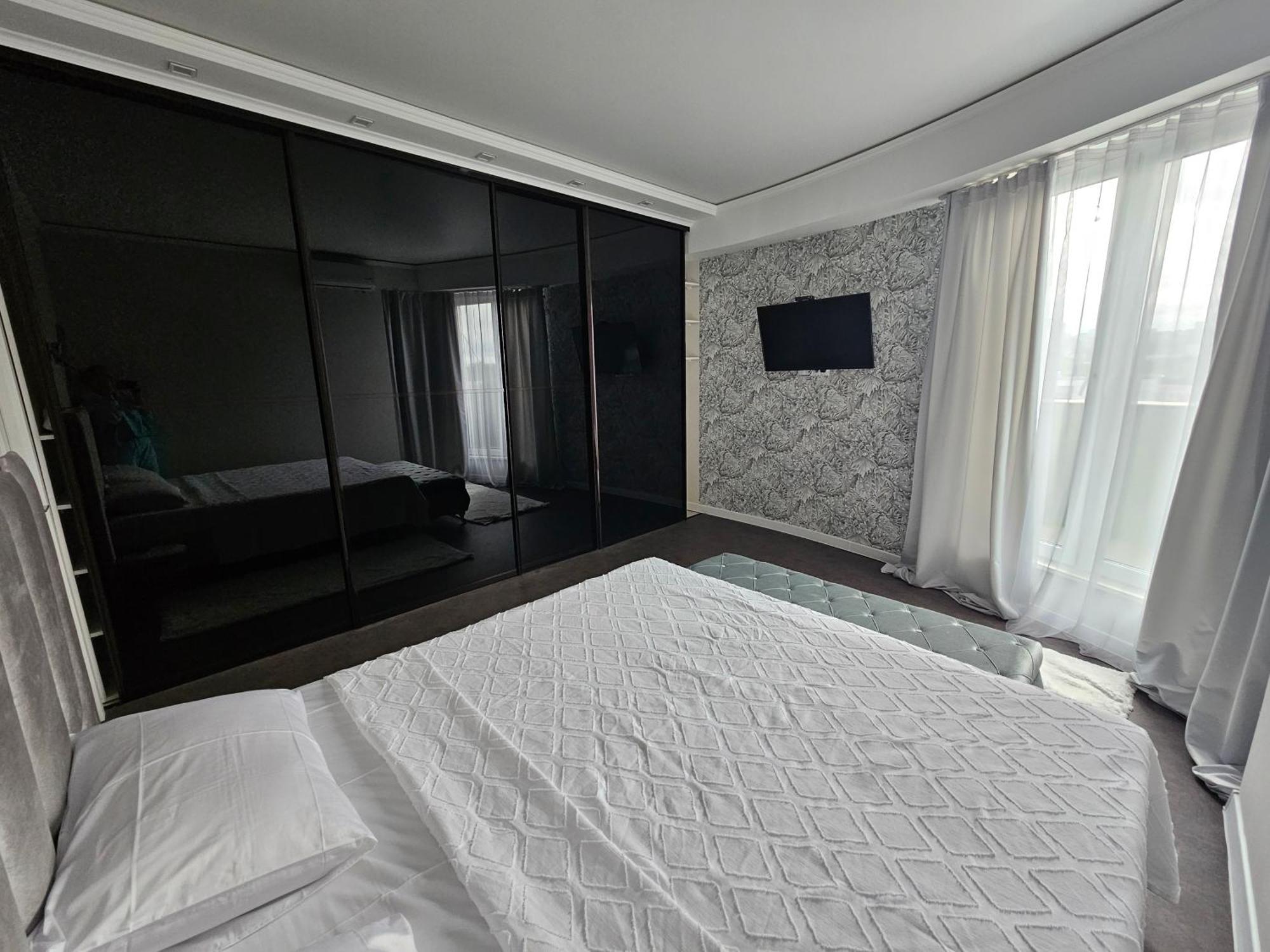 Apartament With Terras คีชีเนา ภายนอก รูปภาพ