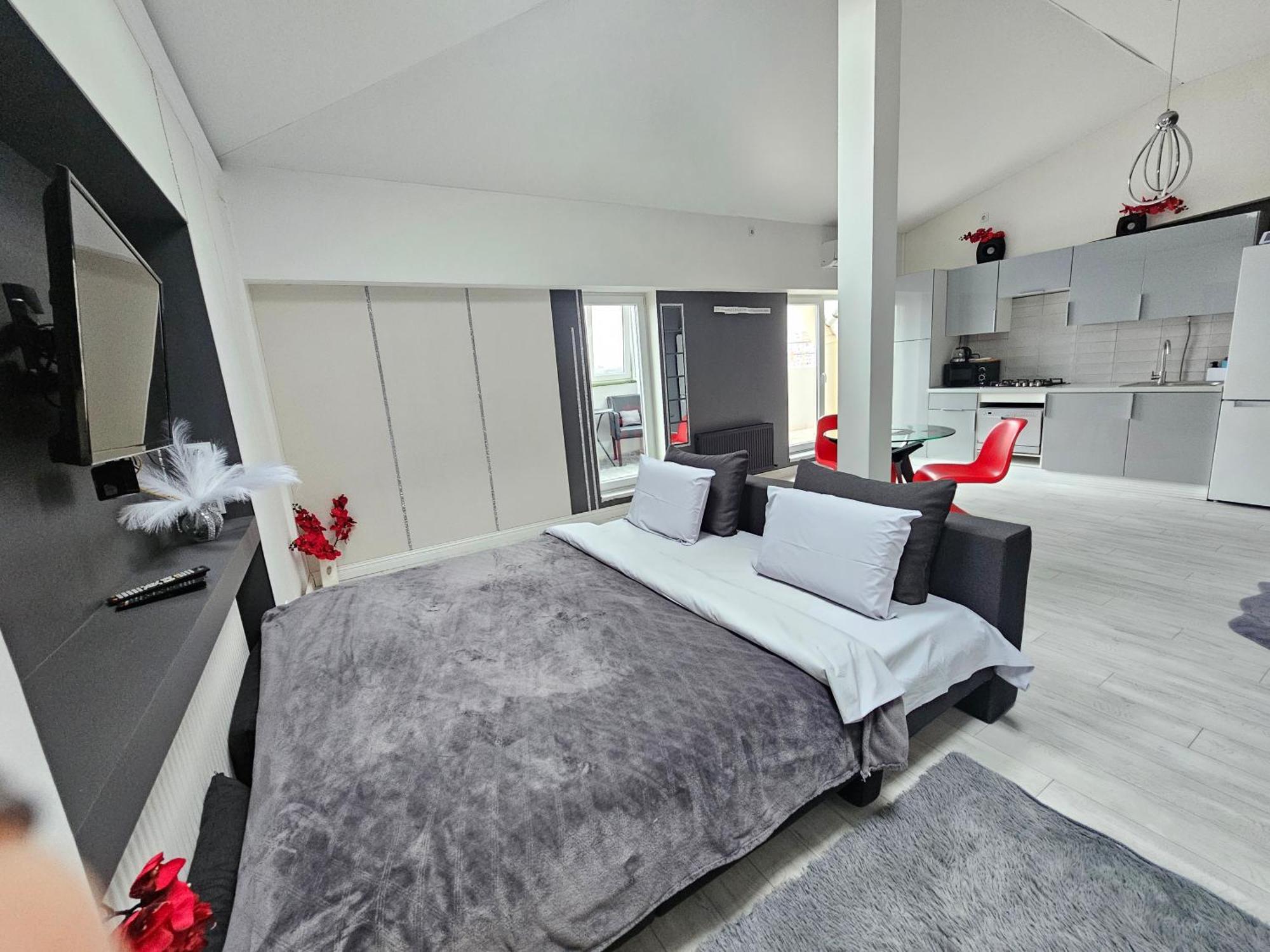 Apartament With Terras คีชีเนา ภายนอก รูปภาพ