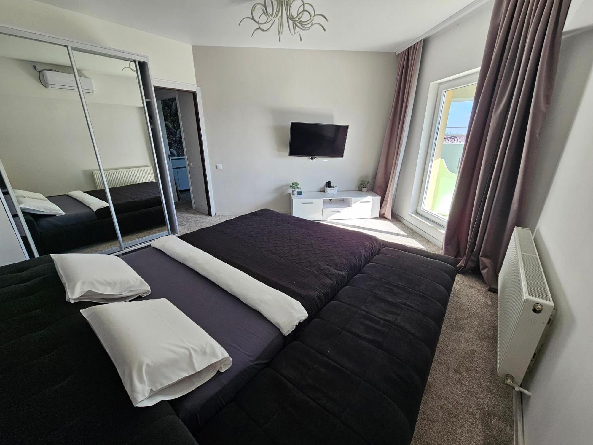 Apartament With Terras คีชีเนา ภายนอก รูปภาพ